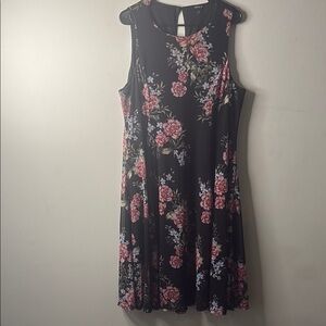 Torrid Black Floral Midi Dress